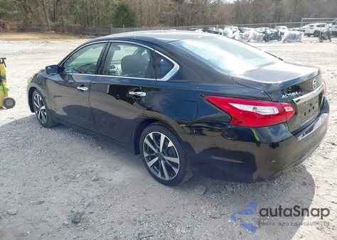 2016 Nissan Altima 2.5/2.5 S/2.5 Sl/2.5 Sr/2.5 Sv z USA, uszkodzony, nr VIN 1N4AL3AP2GC236706